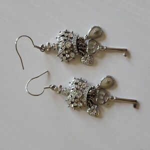 👑Crown earrings, like new condition